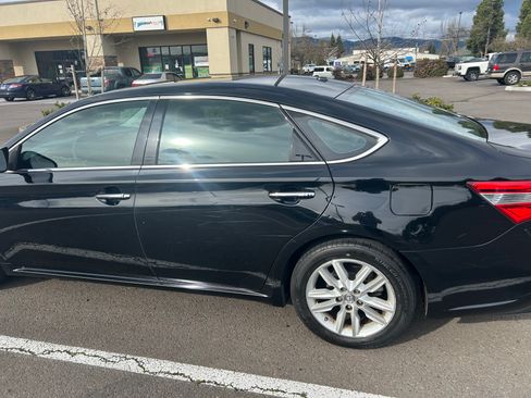 Used 2015 Toyota Avalon XLE image 4
