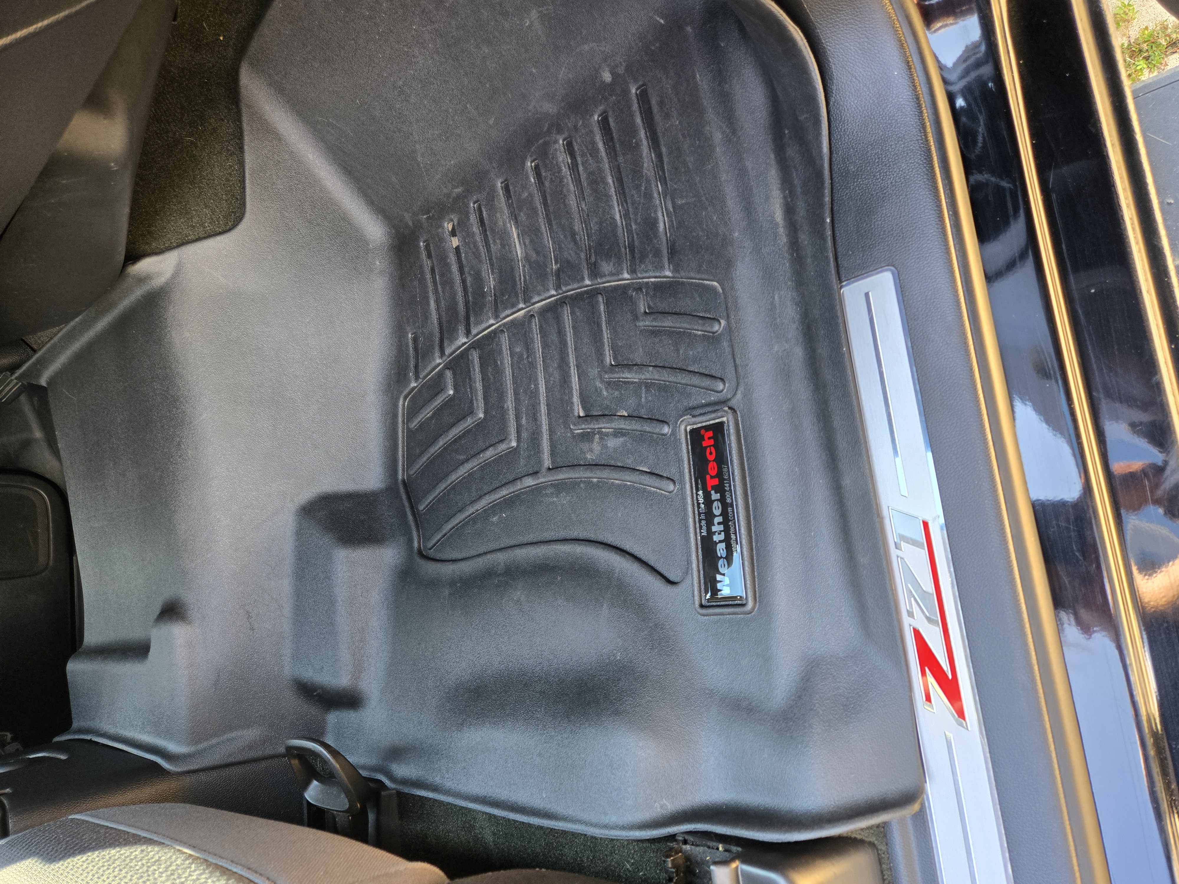 Used 2018 Chevrolet Silverado 1500 LT w/ Midnight Edition AWD/4WD image 20