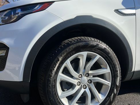 Used 2019 Land Rover Discovery Sport HSE image 6
