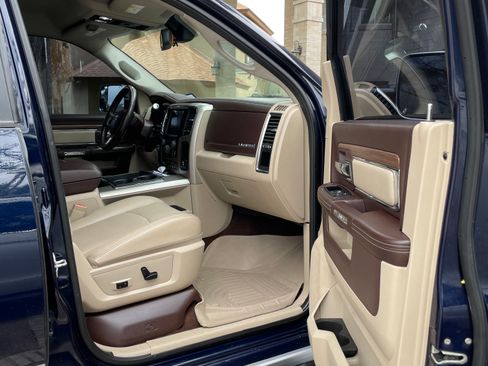 Used 2014 RAM 2500 Laramie image 6