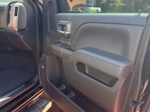 Used 2019 GMC Sierra 3500 Denali w/ Duramax Plus Package image 12