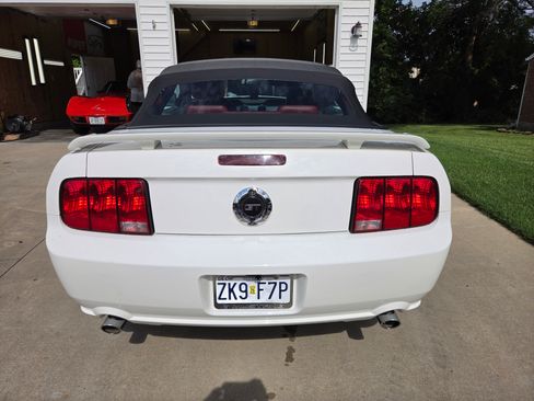 Used 2006 Ford Mustang GT Premium RWD image 5