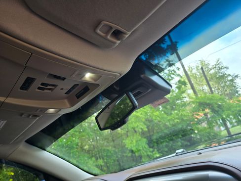 Used 2014 Chevrolet Silverado 1500 High Country w/ High Country Premium Package AWD/4WD image 20