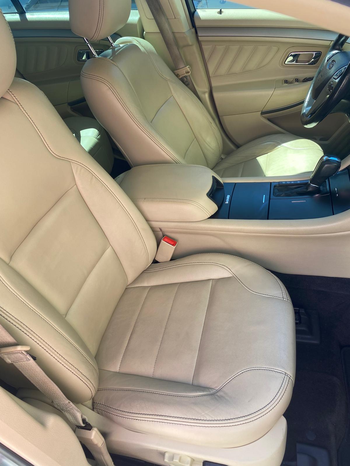 Used 2013 Ford Taurus SEL FWD image 17