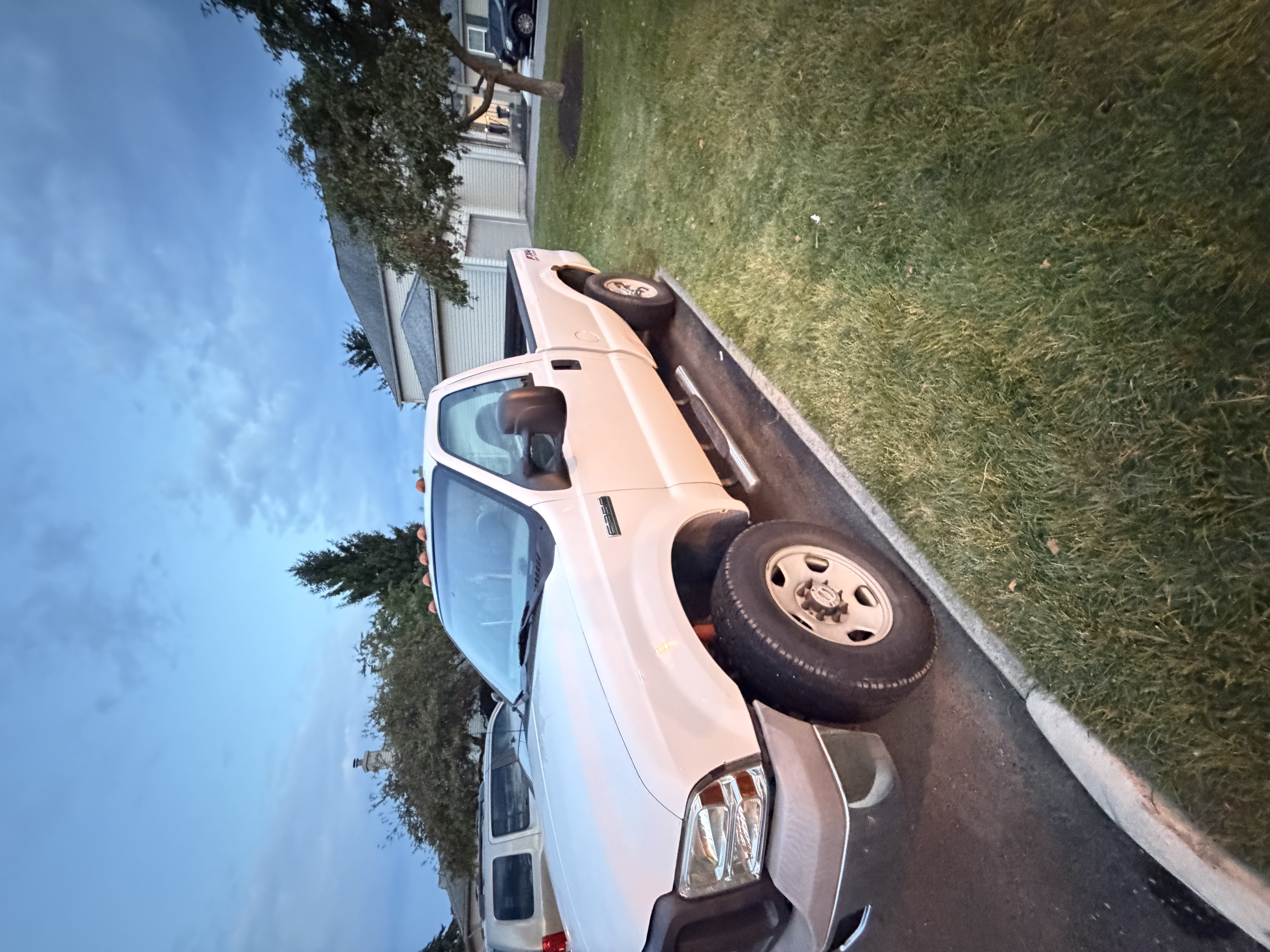 Used 2006 Ford F350 XL AWD/4WD image 13