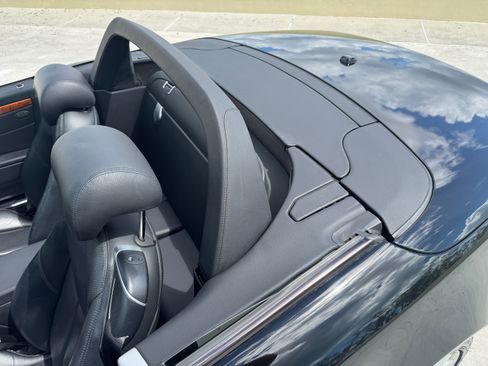 Used 2007 Mercedes-Benz SL 550 image 10