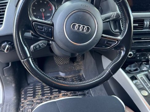 Used 2015 Audi Q5 2.0T Premium Plus w/ Technology Package image 4