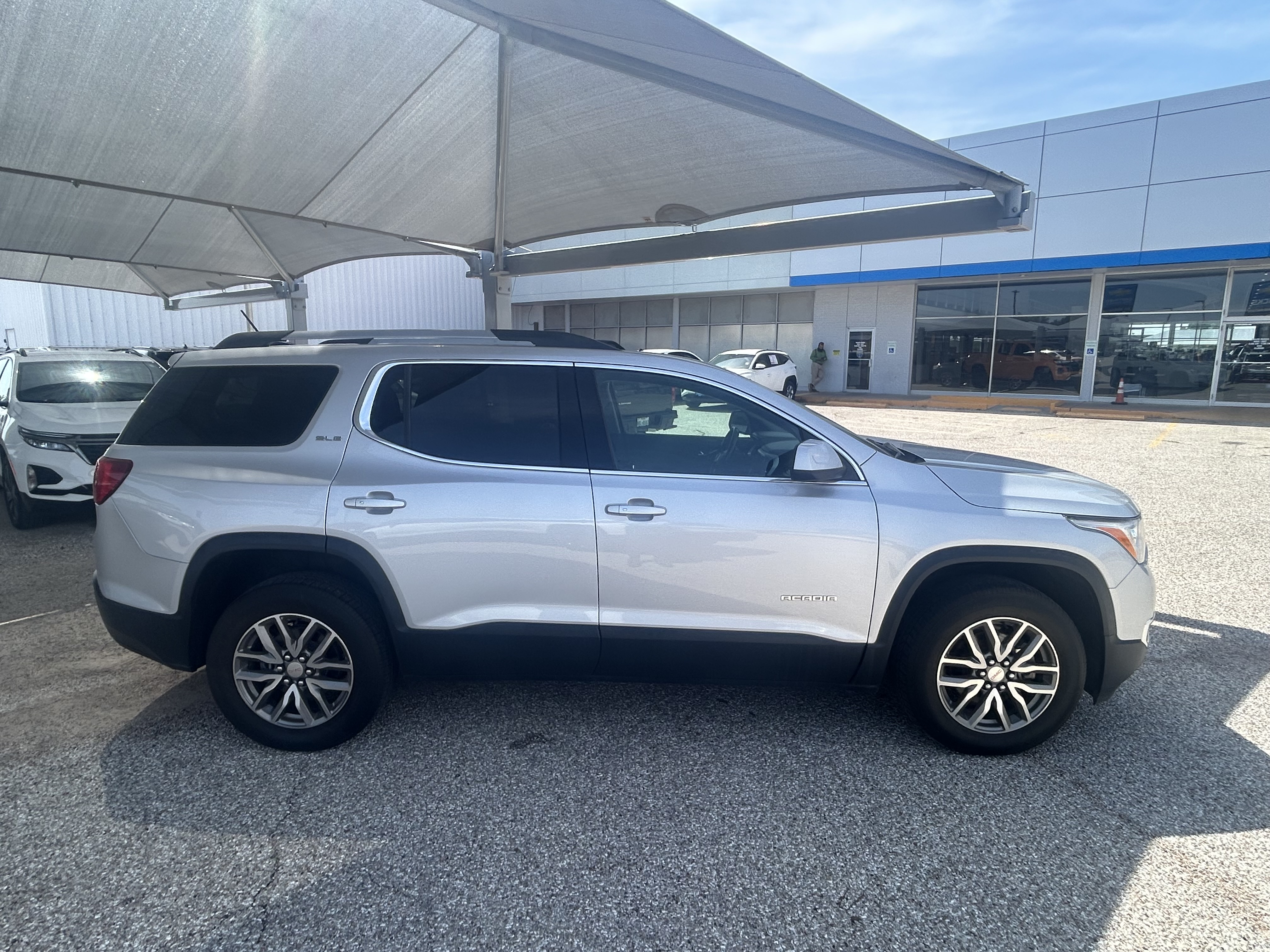 Used 2019 GMC Acadia SLE w/ Driver Alert Package I AWD/4WD image 8