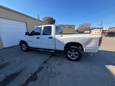 Used 2005 Dodge Ram 1500 Truck SLT w/ Trailer Tow Group image 10