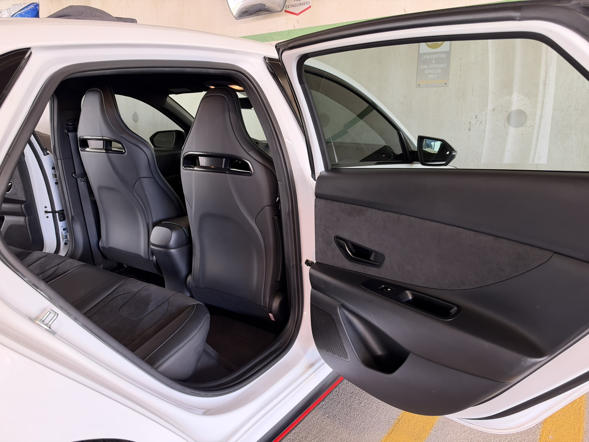 Used 2023 Hyundai Elantra N FWD image 29