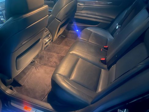 Used 2010 BMW 750Li xDrive 750Li xDrive Sedan 4D image 8