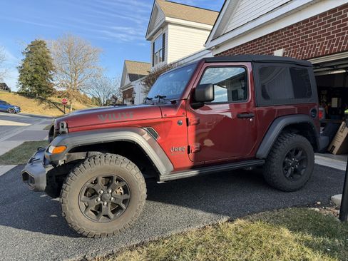 Used 2021 Jeep Wrangler Sport image 4