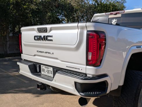 Used 2020 GMC Sierra 2500 Denali w/ Denali Ultimate Package image 24