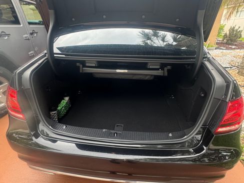 Used 2015 Mercedes-Benz E 350 Sedan image 6