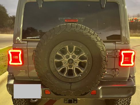 Used 2021 Jeep Wrangler Unlimited Rubicon image 9