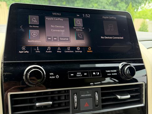 Used 2024 INFINITI QX80 Sensory AWD/4WD image 25