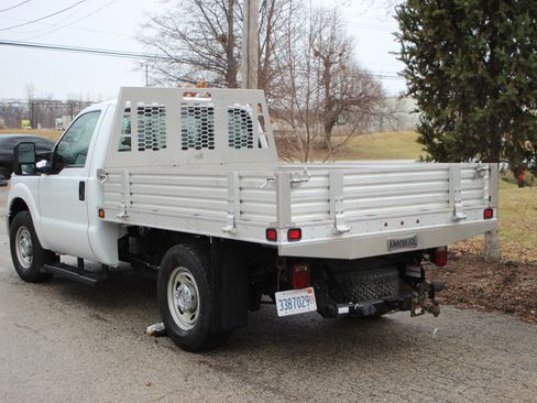 Used 2016 Ford F250 XL w/ XL Appearance Package image 6