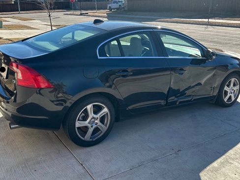 Used 2012 Volvo S60 T5 FWD image 10