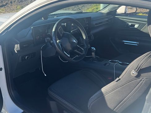 Used 2024 Ford Mustang Coupe image 8