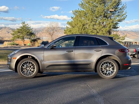 Used 2016 Porsche Macan S image 15
