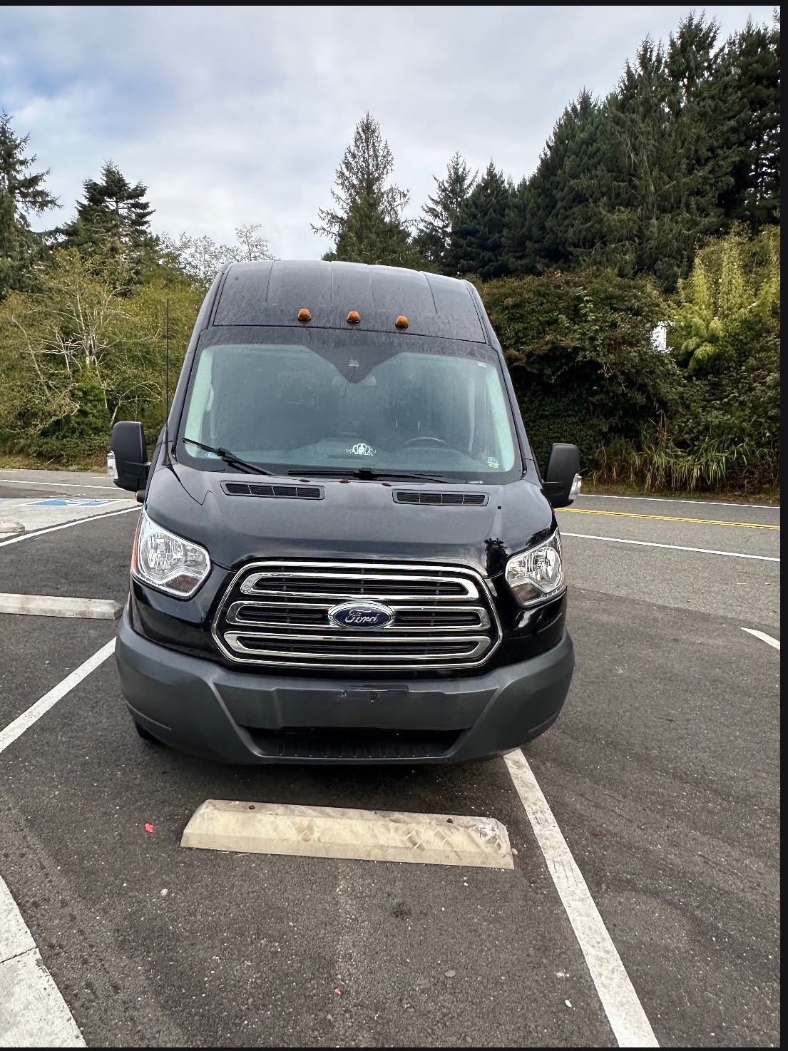 Used 2017 Ford Transit 350 XLT RWD image 1