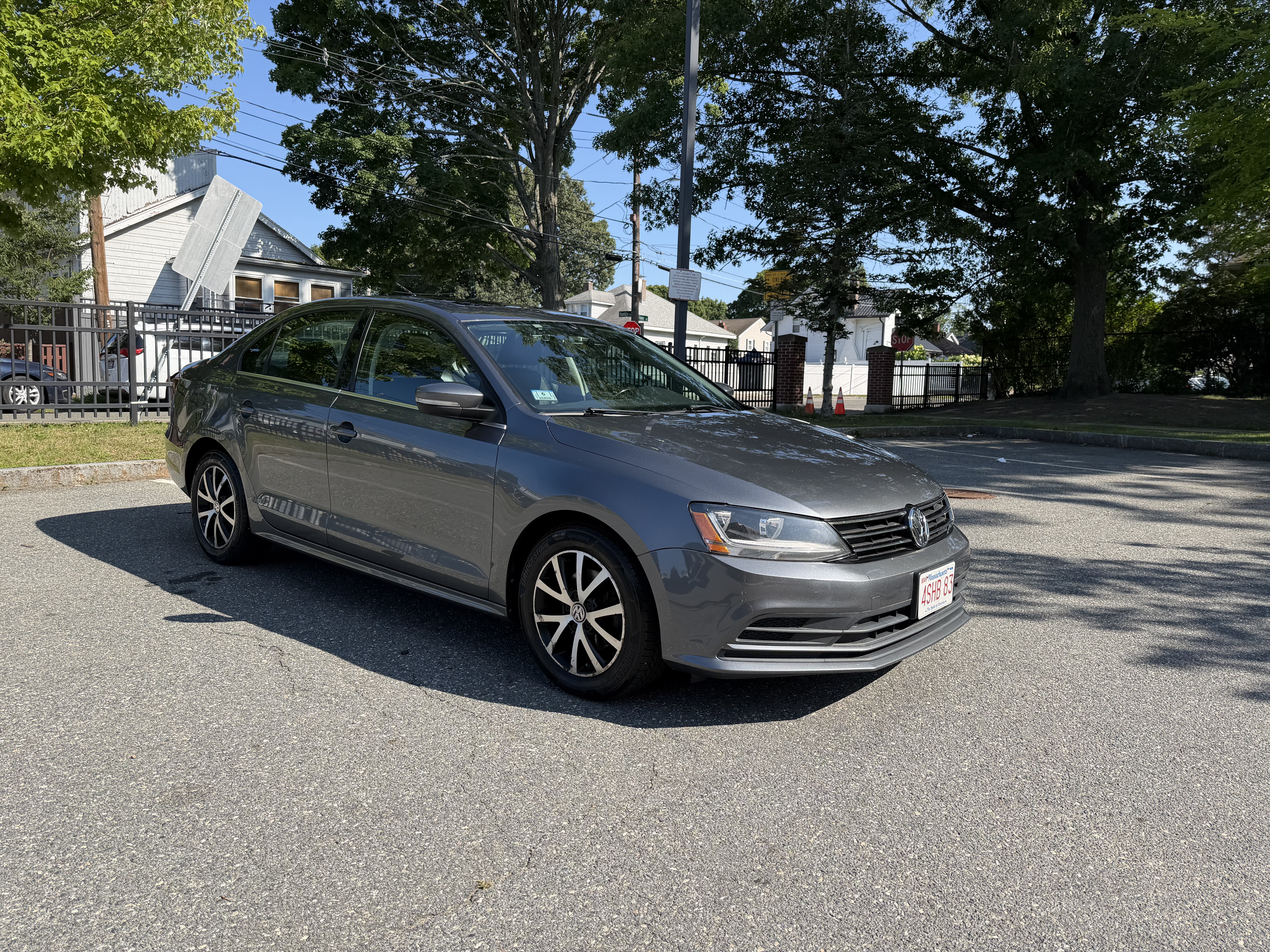 Used 2017 Volkswagen Jetta SE FWD image 8