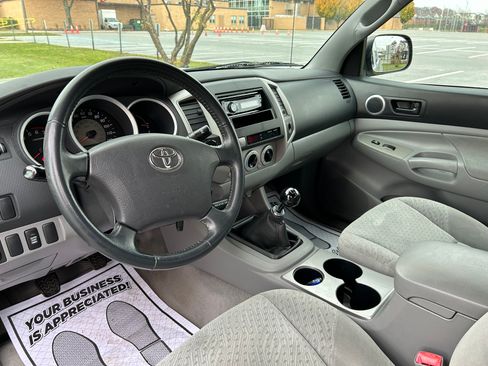 Used 2008 Toyota Tacoma 4x4 Access Cab V6 image 8