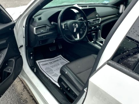 Used 2021 Honda Accord Sport image 8