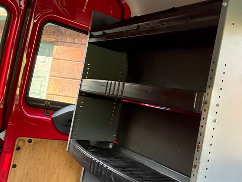 Used 2011 Ford Transit Connect XLT image 16