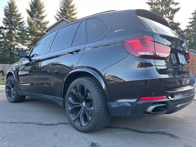 Used 2017 BMW X5 xDrive40e AWD/4WD image 2