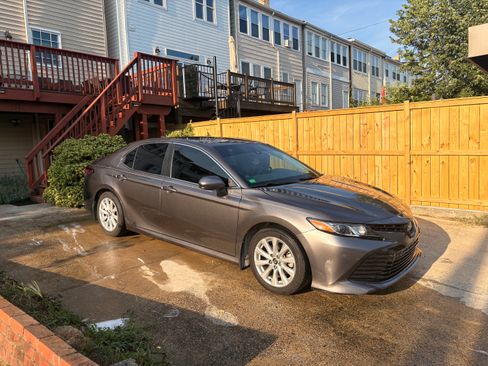 Used 2020 Toyota Camry LE FWD image 1