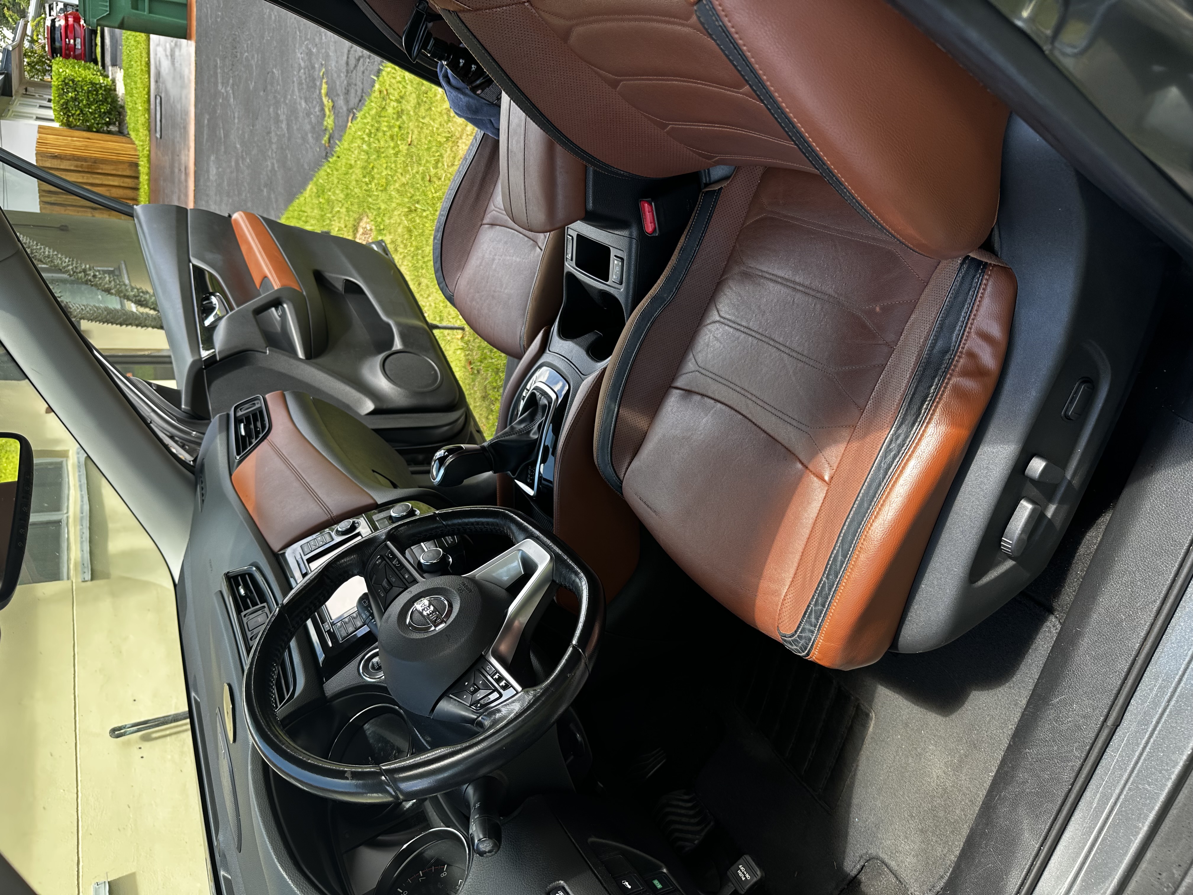 Used 2017 Nissan Rogue SL w/ SL Premium Package FWD image 23