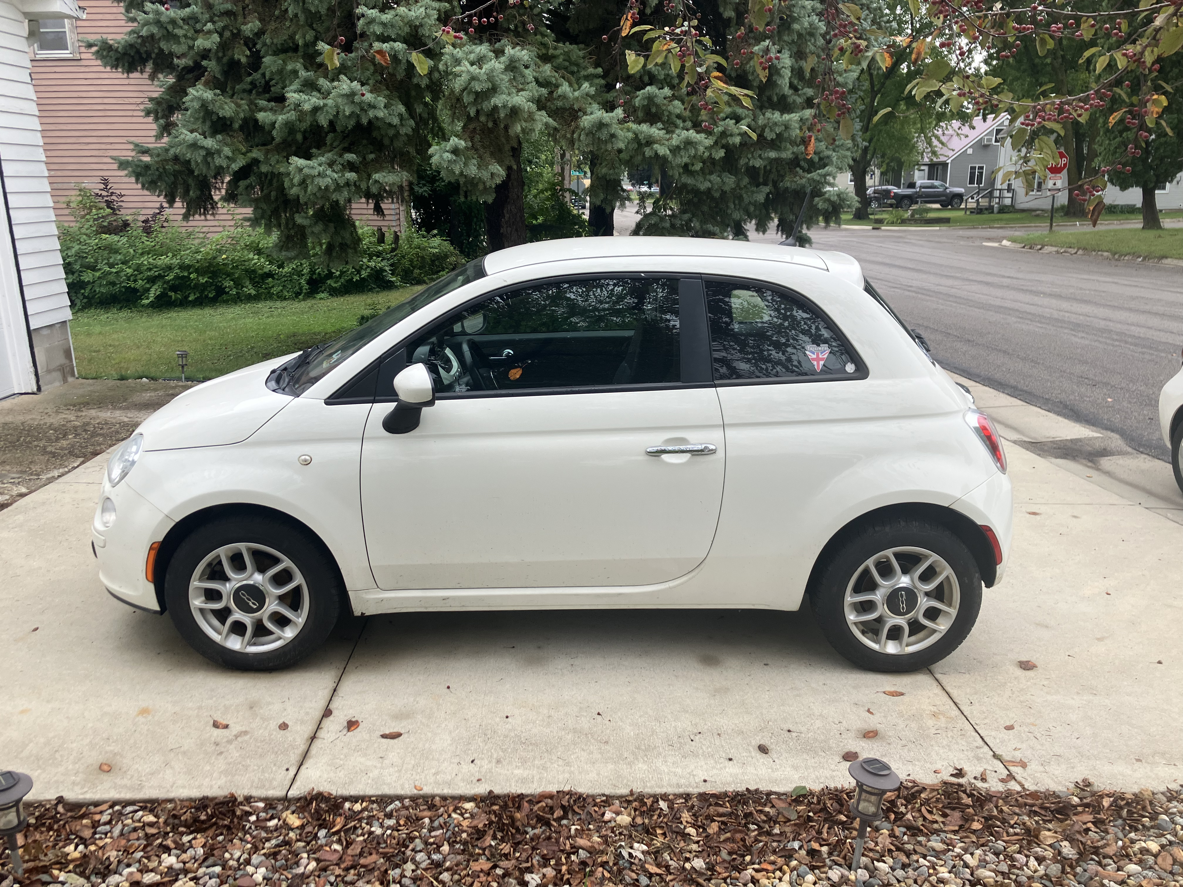 Used 2012 FIAT 500 Pop FWD image 5