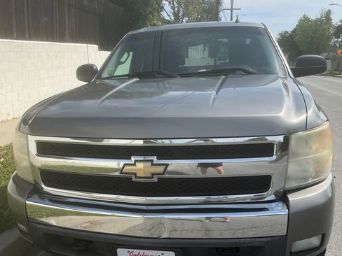 Used 2007 Chevrolet Silverado 1500 LT w/ California Package image 9