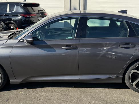 Used 2019 Honda Accord Sport image 1