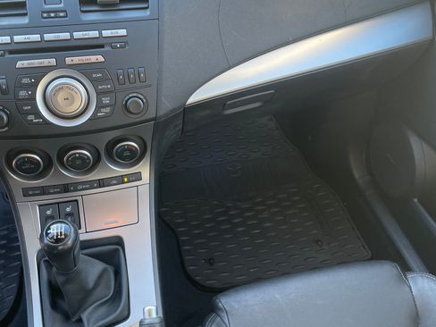 Used 2010 MAZDA MAZDA3 s Grand Touring image 20