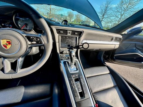 Used 2012 Porsche 911 Carrera S image 18