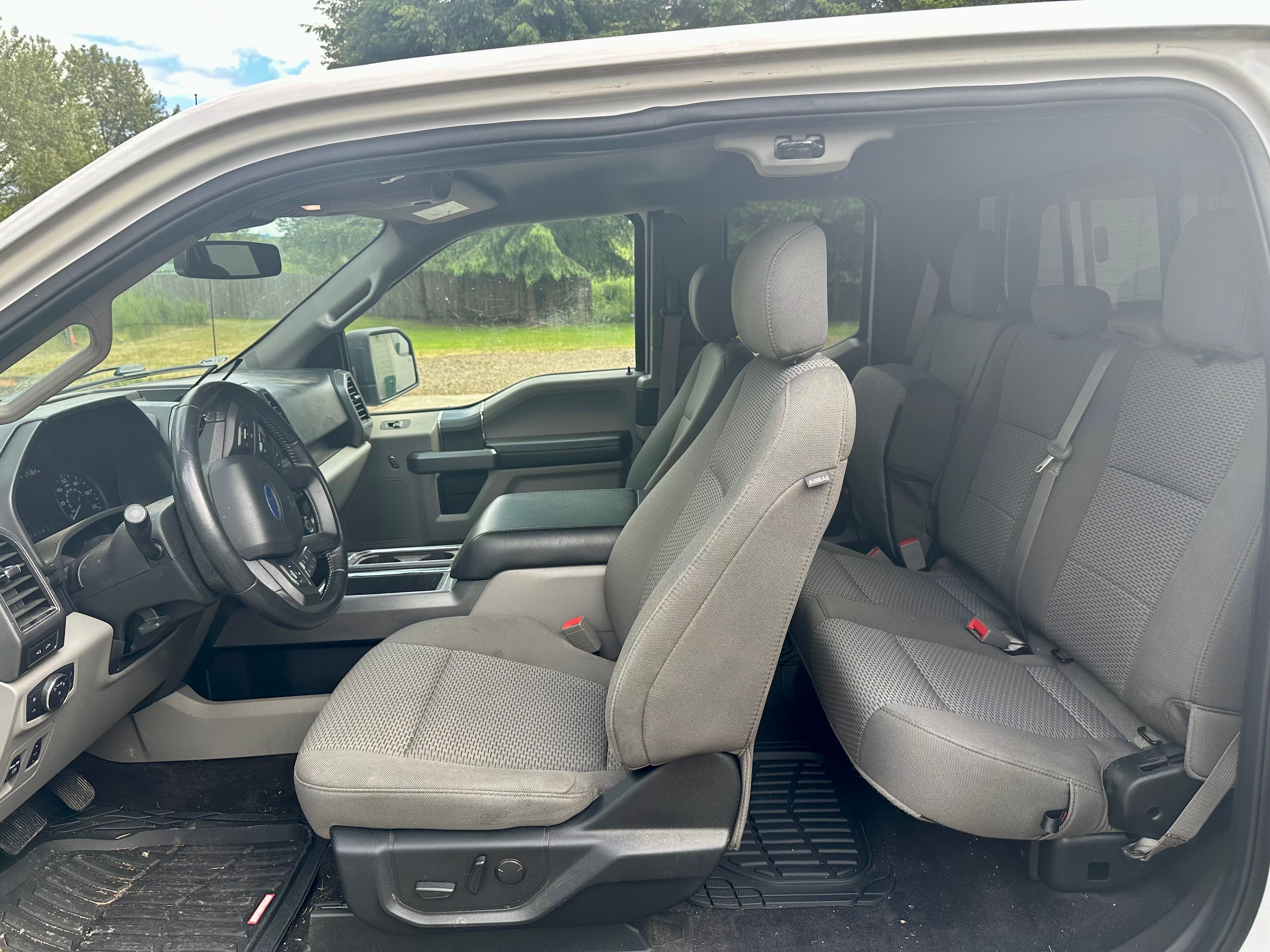 Used 2019 Ford F150 XLT w/ Equipment Group 302A Luxury AWD/4WD image 11