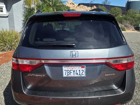 Used 2011 Honda Odyssey Touring image 4
