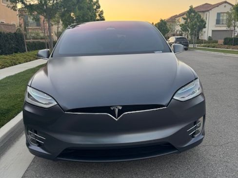 Used 2019 Tesla Model X Long Range image 5