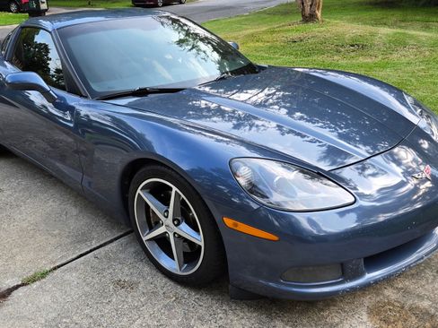 Used 2012 Chevrolet Corvette Coupe RWD image 4