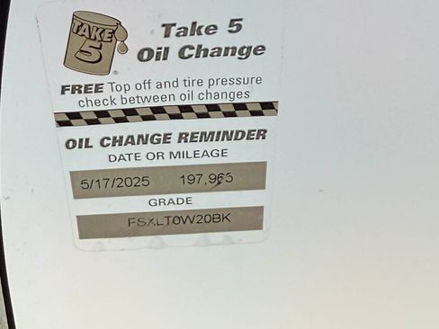 Used 2020 Toyota Corolla LE image 24