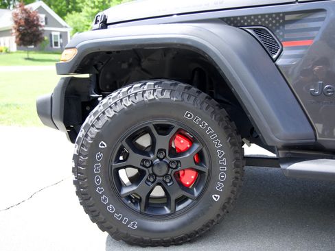 Used 2020 Jeep Wrangler Sport AWD/4WD image 11