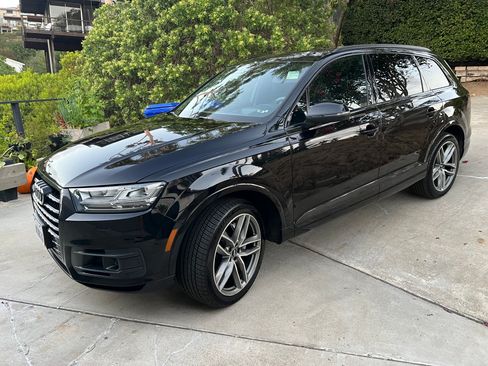 Used 2018 Audi Q7 3.0T Prestige w/ Prestige Package image 4