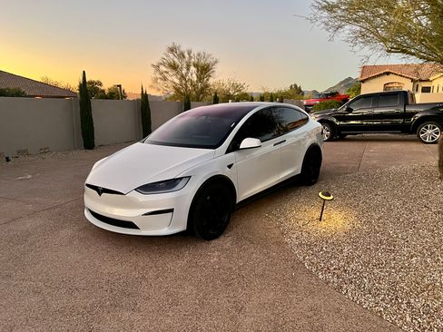 Used 2023 Tesla Model X image 21