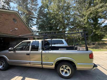 Used 2001 Chevrolet S10 Pickup LS w/ Preferred Equipment Group