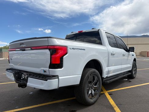 Used 2025 Ford F150 Lightning Lariat AWD/4WD image 9