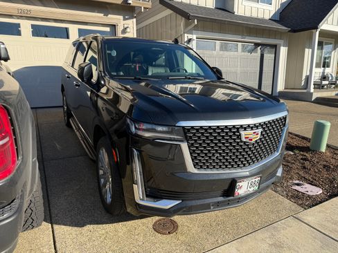 Used 2024 Cadillac Escalade ESV Premium Luxury AWD/4WD image 1