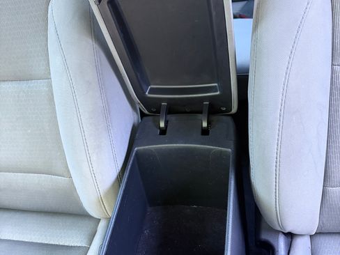 Used 2017 Hyundai Elantra SE FWD image 17