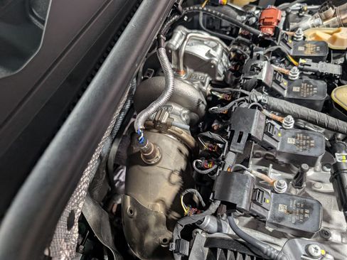 Used 2024 Volkswagen GTI SE w/ SE Leather Seats Package image 10